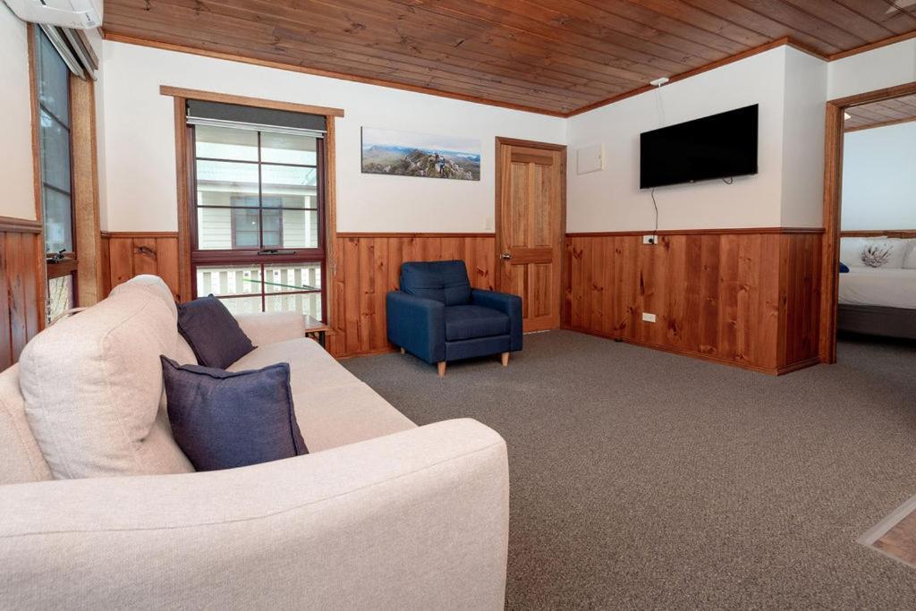 Kitty'S Cottages - Managed By Big4 Strahan Holiday Retreat Luaran gambar
