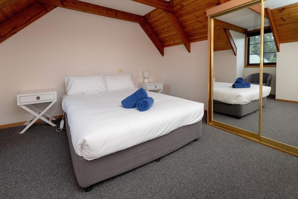 Kitty'S Cottages - Managed By Big4 Strahan Holiday Retreat Luaran gambar
