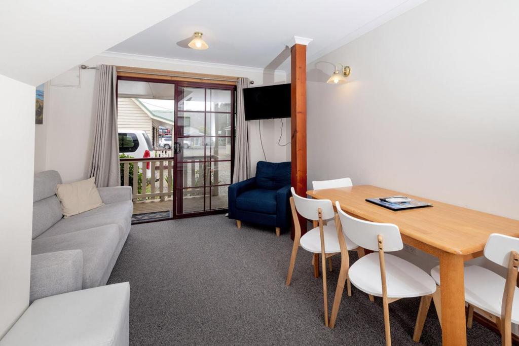 Kitty'S Cottages - Managed By Big4 Strahan Holiday Retreat Luaran gambar
